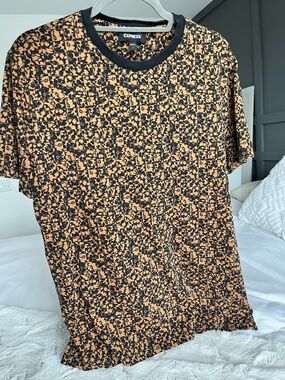 Express Black & Tan Floral Grid Crewneck Tee